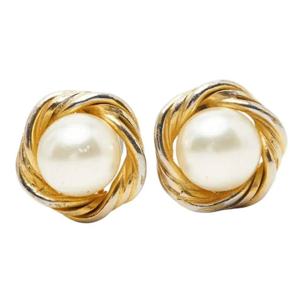 Chanel Vintage Clip-On Earrings Pearl #250064C41B